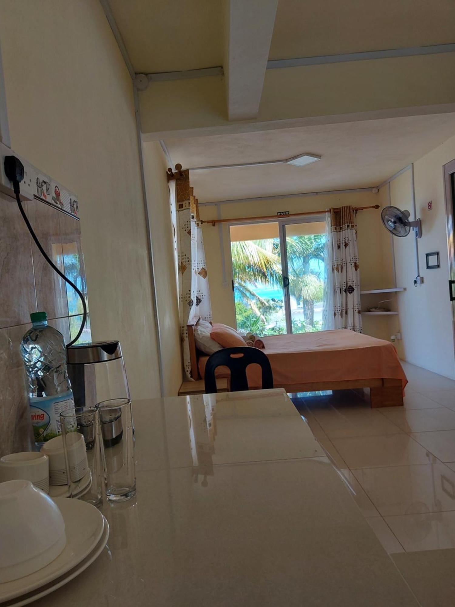 Ocean Viewpoint Lodge Port Mathurin Exterior foto